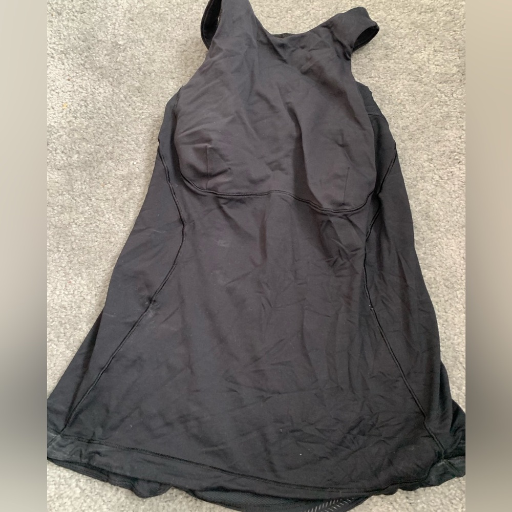 Lululemon workout top